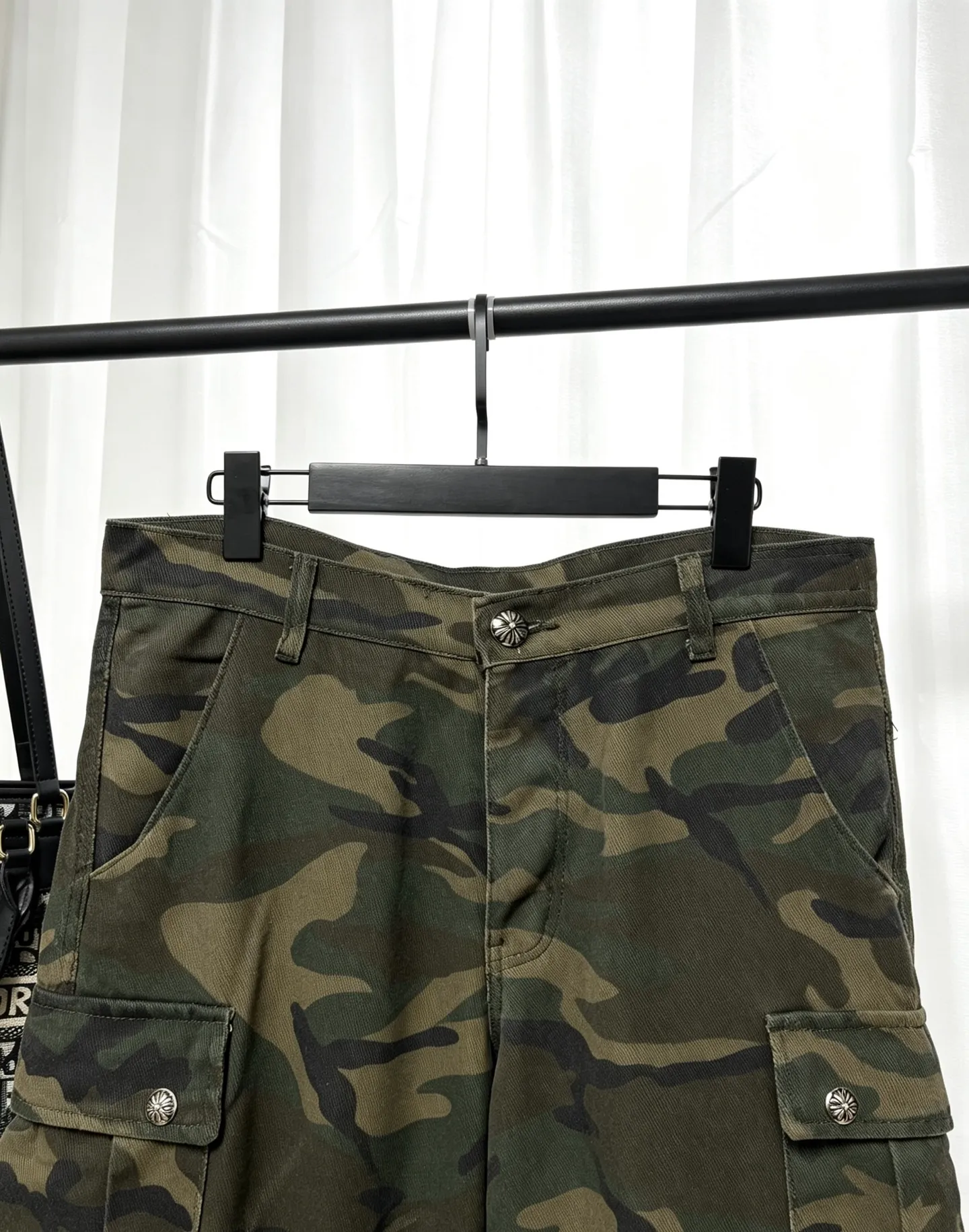 Chrome Hearts Chrome Hearts ， ， ， 、 。 Series， 、 ， ， Retro 。 ， ， ，Wear-Resistant ， 。 Black ， ， ， 。 + ， ， ， Size S-XL